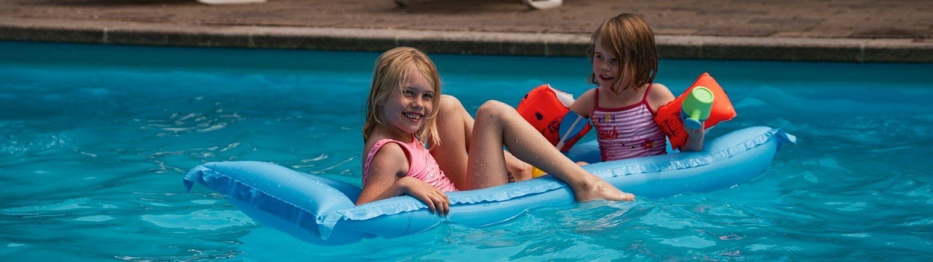 Camping met zwembad in delft