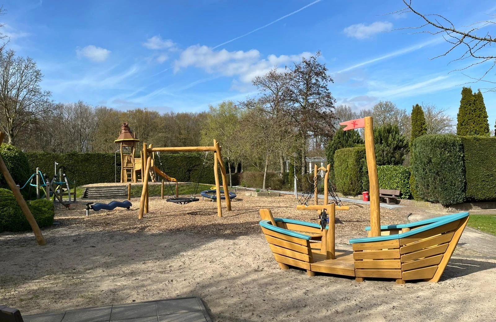 Vakantiepark delftse hout speeltuin met nieuwe speeltoestellen 2